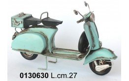 VESPA MODELLINO D'EPOCA IN METALLO LATTA CON RUOTA DI SCORTA E CASSETTA